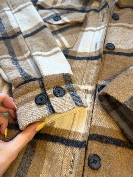 Thread & Supply - Picture 3 of 4